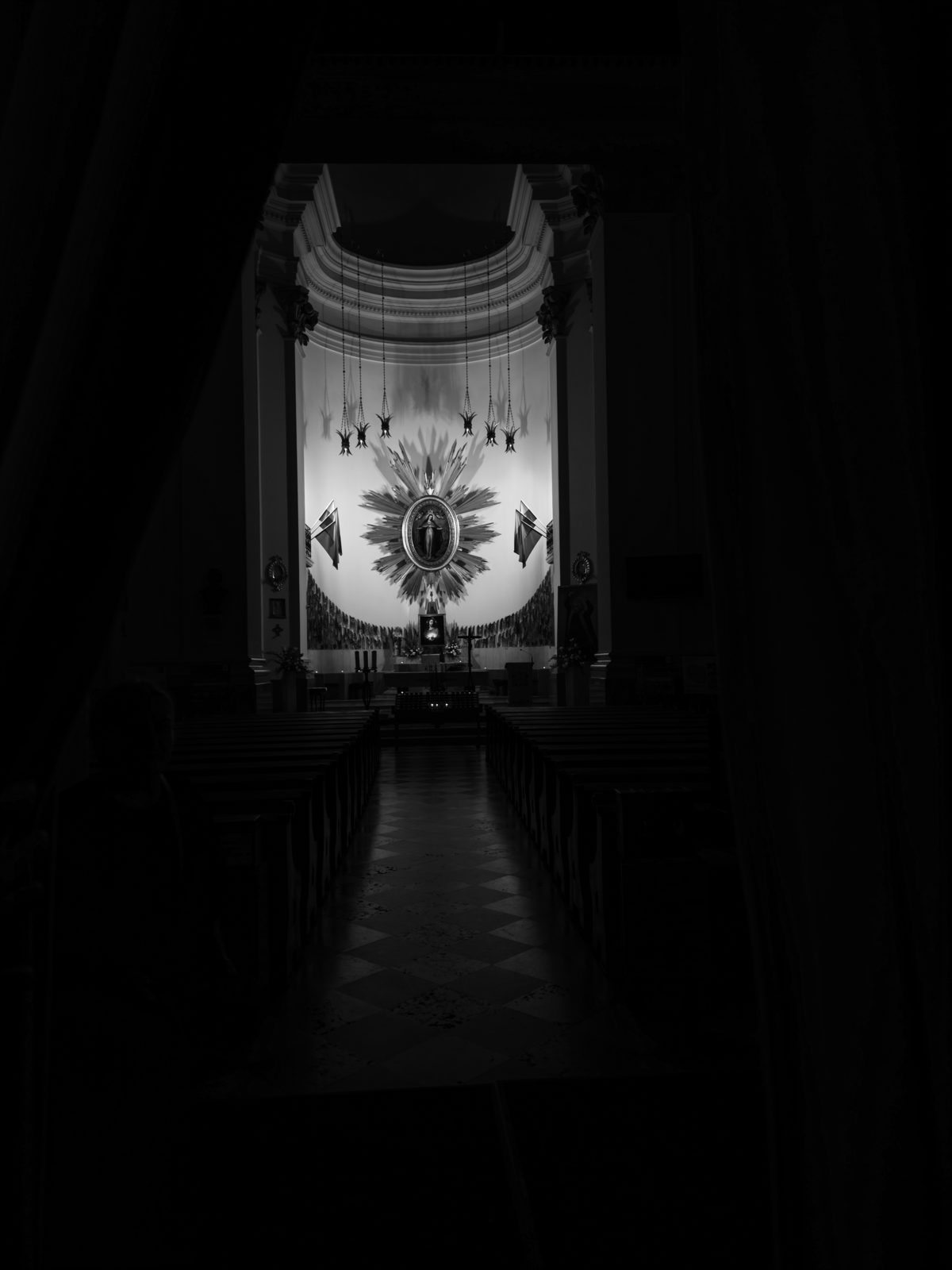 Warsaw — Nothing to Declare, photograph 5